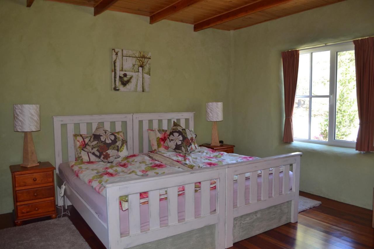 Whispering Spirit Holiday Cottages & Mini Ponies Franklin Exterior foto